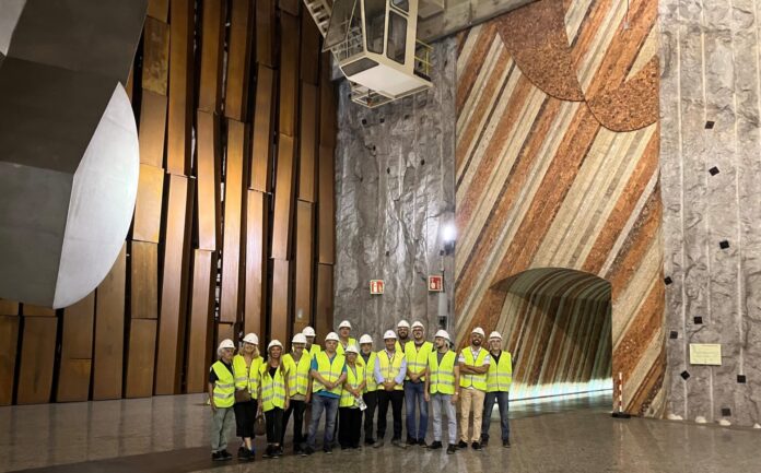 De-la-Cabina-a-Fast-&-Furious,-una-visita-de-cine-presa-de-Aldeadávila-r