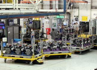 Horse inicia su actividad preparada para “reinventar la combustión” Factoría de Motores de Horse (antes Renault) en Valladolid. / ICAL