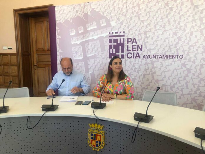 miriam andres y carlos hernández ayuntamiento de Palencia miriam andres y carlos hernández ayuntamiento de Palencia