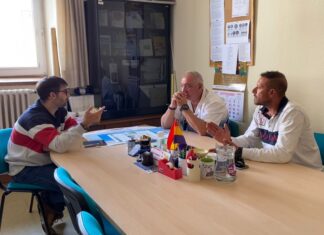 IU grúa municipalismo