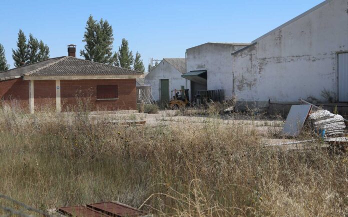 La-granja-de-Amusco-que-se-subasta-por-un-euro---Brágimo-ICAL La granja de Amusco que se subasta por un euro - Brágimo ICAL