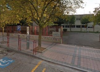 Venta de Baños o Palencia, opciones para los 200 alumnos del inutilizable Reyes Católicos de Dueñas