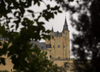 El castillo de Blancanieves ‘está’ a 165 kilómetros de Palencia