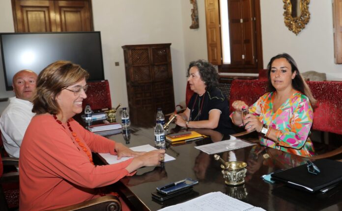 Reunión entre Diputación y Ayuntamiento de Palencia por el convenio de Bomberos Miriam Andrés Armisén
