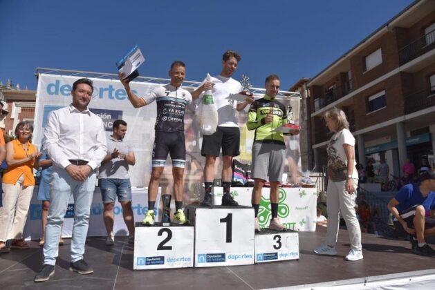 Im&aacute;genes del BTT de Baltan&aacute;s. Entrega de premios