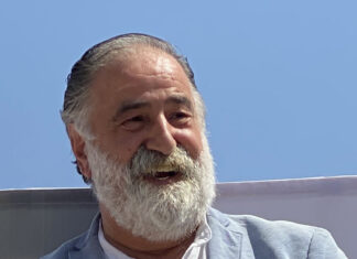 Javier Pérez Andrés: “El que elija el periodismo ya sabe dónde se mete. Esto no es el mundo del colorín”