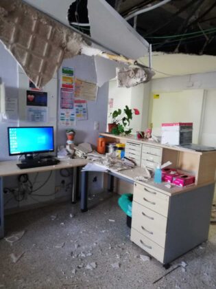 Desprendimiento de techo en el Hospital R&iacute;o Carri&oacute;n