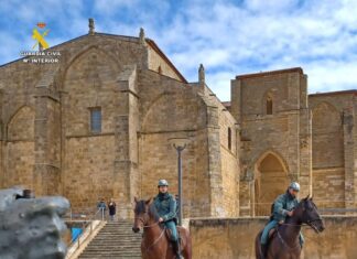 Los cuatro jinetes del Camino de Santiago para reforzar la seguridad La Guardia Civil de Palencia refuerza la seguridad de los peregrinos con el Escuadrón de Caballería