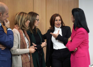 La palentina Martínez Seijo antepone la “apuesta transformadora e inversora” del Ejecutivo central frente a un Gobierno de Castilla y León que “no prioriza” la educación