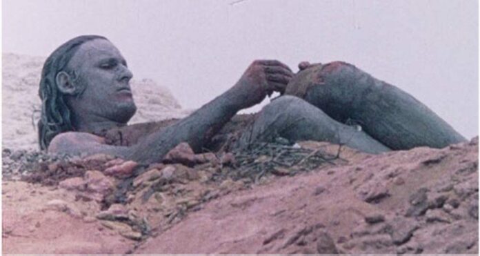 exposición-CHARLES-SIMONDS-Cuerpo-y-arcilla,-1970-1973-Díaz-Caneja exposición-CHARLES-SIMONDS-Cuerpo-y-arcilla,-1970-1973-Díaz-Caneja