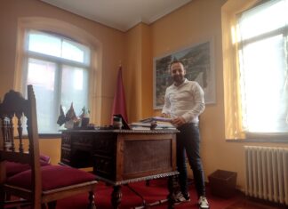 Dimite una concejal del Ayuntamiento de Barruelo de Santullán “por motivos ideológicos” Cristian Delgado