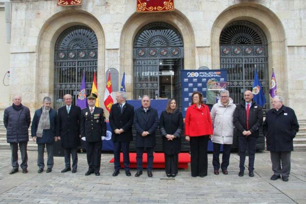 200 Aniversario Polic&iacute;a Nacional en Palencia