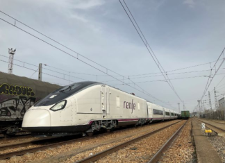 Palencia estrena mañana los Avril de Renfe, con mejora de tiempos a Asturias y Castellón