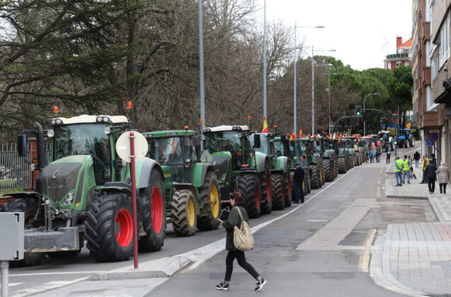 Tractorada en Palencia. / Br&aacute;gimo (ICAL)