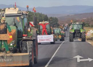 Los agricultores de Aguilar no aflojan con las tractoradas