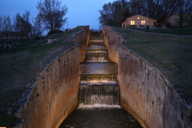 Inauguraci&oacute;n de la nueva iluminaci&oacute;n de la esclusa del Canal de Castilla en Fr&oacute;mista