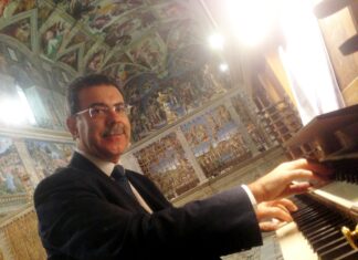 El organista del Papa participa esta tarde en el ciclo ‘Música por mil tubos’