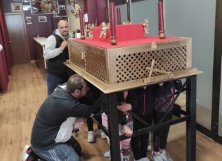 La Sentencia celebra la Cruz de Mayo con una procesión infantil destinada a fomentar el espíritu cofrade