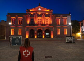 8.400 razones para iluminarse de rojo