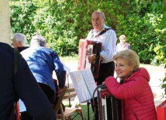Fin de curso en las aulas de mayores: “Es una extensión de su hogar” Fin de curso de las aulas de mayores en Huerta de Guadián
