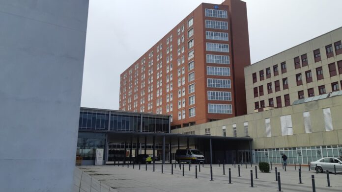 Imagen del acceso al Hospital Río Carrión