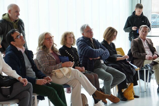 Inauguraci&oacute;n-de-la-exposici&oacute;n-Emociones-cercanas-de-Cocemfe-CyL-en-Palencia---3-de-mayo-de-2024