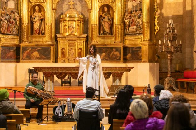 Jornada Sitios Cluniacenses en Carri&oacute;n de los Condes. Colaboraci&oacute;n musical entre Madgalia Medieval y Miguel Abad. Foto: Victor Hugo Mart&iacute;n Caballero (Visual Crea)