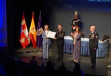 Entrega de la Medalla de Oro de la Ciudad de Palencia a la Policía Nacional