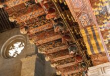 Detalles del artesonado mudéjar de la iglesia de Santa María en Becerril de Campos, perteneciente al Museo Territorial Campos del Renacimiento en Palencia. / Miriam Chacón (ICAL)