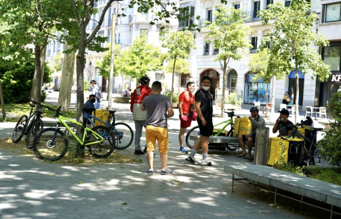 Miriam Chacón - Repartidos de Globo en Valladolid