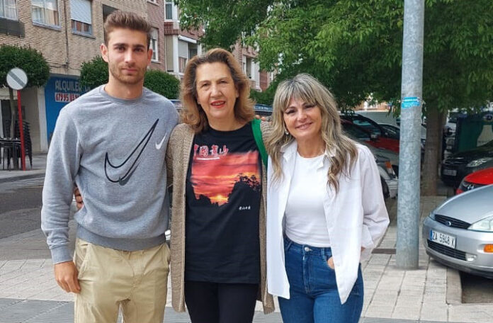 La presidenta María Ángeles López, de la Asociación del Barrio Campo de la Juventud