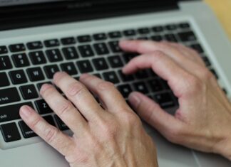 CCOO forma en seguridad informática y avances tecnológicos a la tercera edad