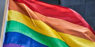 Imagen de archivo bandera LGTBI+