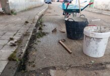 Vecinos de Buenavista de Valdavia limpian sus calles Buenavista de la Valdavia. Los vecinos recogen y arreglan sus calles ante la dejadez del ayuntamiento