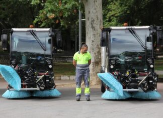 Con la huelga en la recogida de basuras de Palencia “en el horizonte” Maquinaria de limpieza