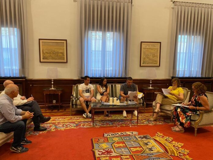 Reunión teleclub Revenga de Campos