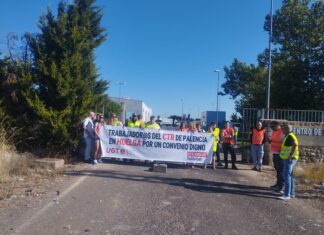 La plantilla del CTR de Palencia ratifica el nuevo convenio tras meses de huelga Manifestación trabajadores CTR lunes 26 de agosto