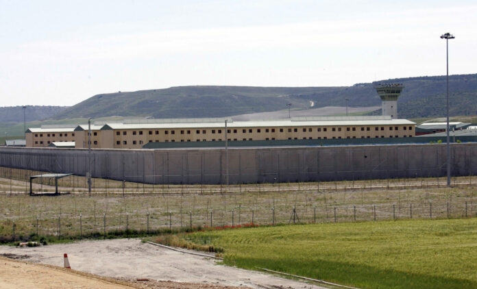 _04MAX201105179927 Imagen del Centro Penitenciario de La Moraleja. / ICAL