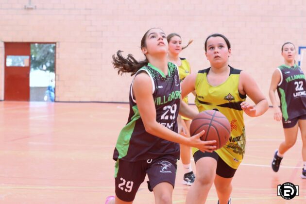 Amistosos del CB Villamuriel en Baltan&aacute;s @fotografiardiaz