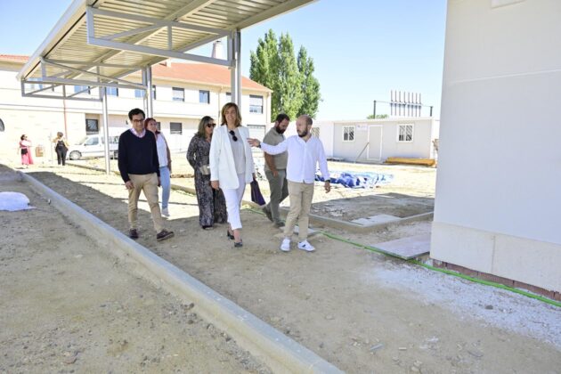 Diputaci&oacute;n de Palencia y Ayuntamiento de Villamuriel de Cerrato, visitando las obras en el municipio palentino