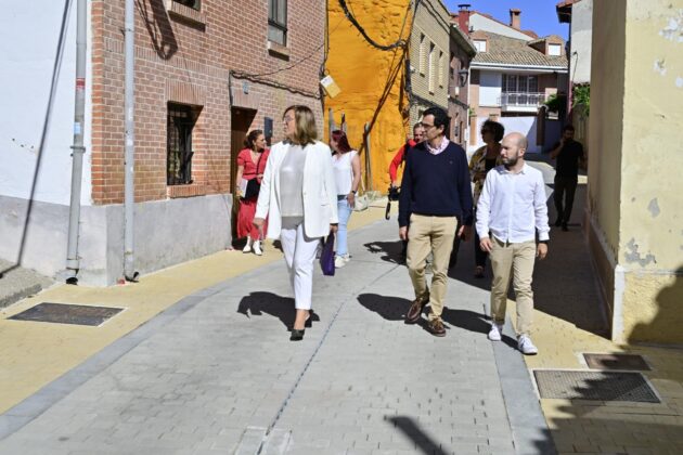 Diputaci&oacute;n de Palencia y Ayuntamiento de Villamuriel de Cerrato, visitando las obras en el municipio palentino