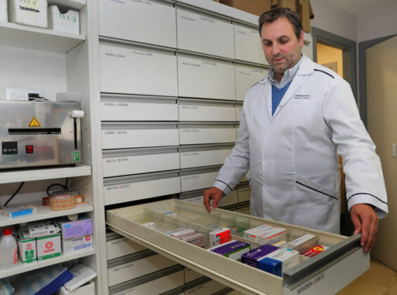 El farmac&eacute;utico y doctor Jos&eacute; Luis N&aacute;jera, es miembro de la FIP (Federacion Intermacional de Farmac&eacute;uticos encargado del an&aacute;lisis de farmacia comunitaria en el &aacute;mbito europeo