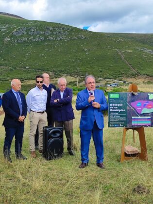 Bra&ntilde;osera celebra el 1.200 aniversario de su Fuero