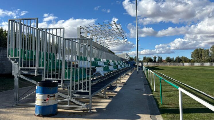 Campo Rafael V&aacute;zquez Sedano en Villamuriel