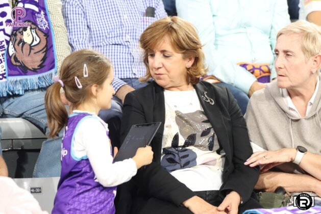 Partido entre Palencia Baloncesto y Movistar Estudiantes. Foto: Rub&eacute;n D&iacute;az.