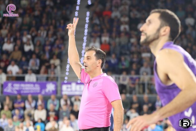 Partido entre Palencia Baloncesto y Movistar Estudiantes. Foto: Rub&eacute;n D&iacute;az.