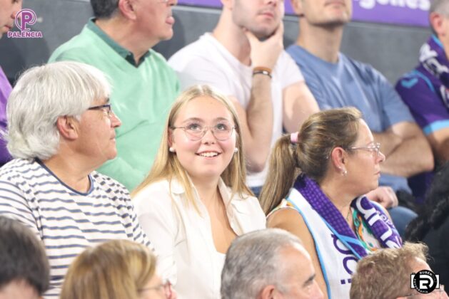 Partido entre Palencia Baloncesto y Movistar Estudiantes. Foto: Rub&eacute;n D&iacute;az.