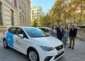 Ocho vehículos nuevos para la Atención Primaria de Palencia