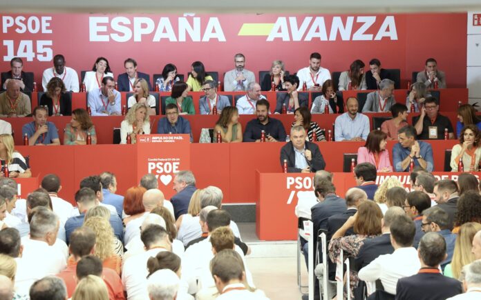 El secretario general del PSOE en Castilla y León asiste al Comité Federal