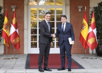 Mañueco sale sin compromisos de su reunión con Sánchez y fía las concreciones a las citas con los ministros en 2025